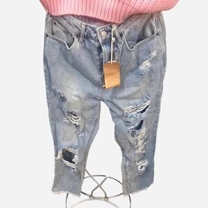 WOMENS DISTRESSED VANILLA STAR JEANS NEW WITH‎ TAG
